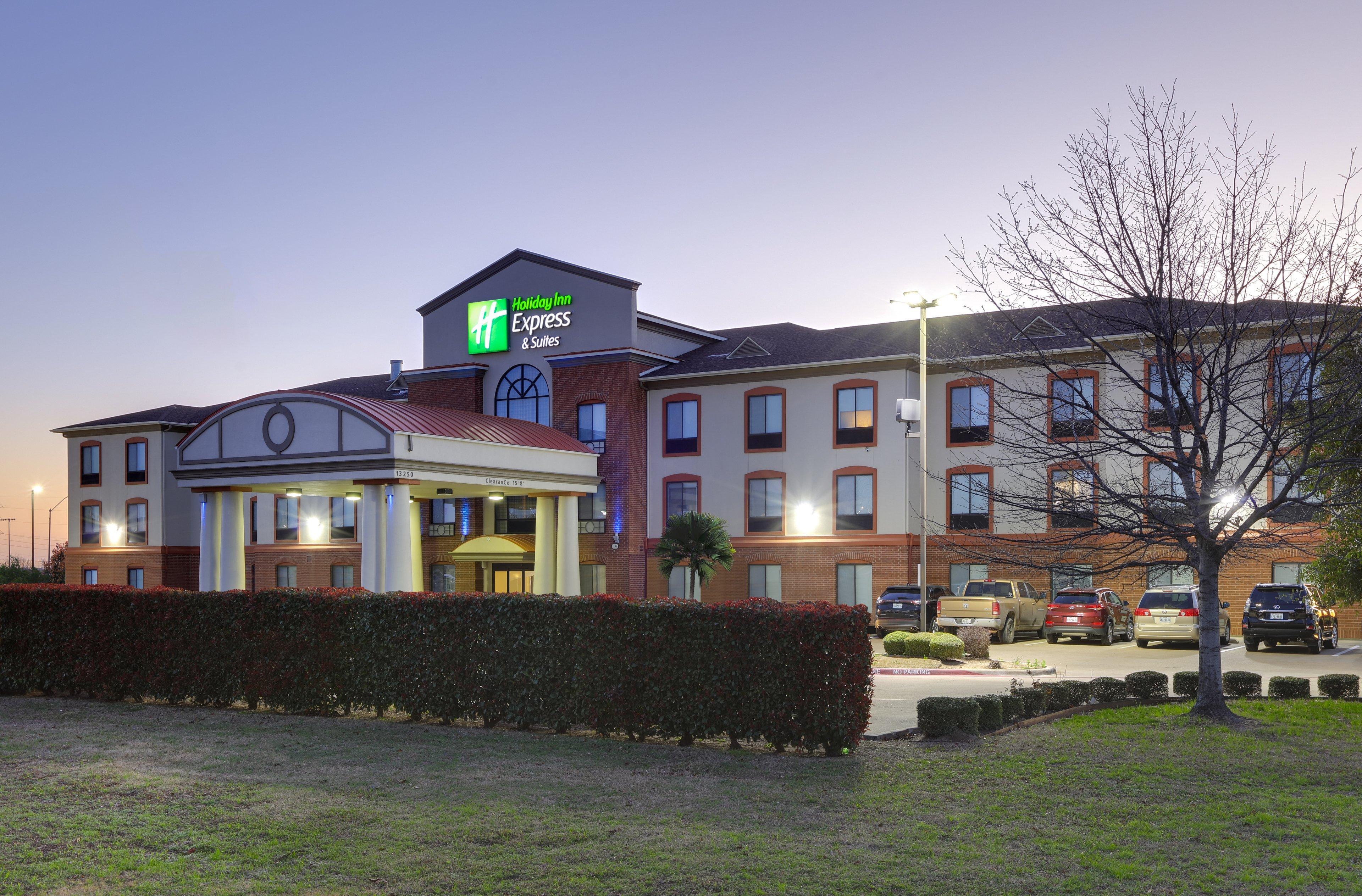 Holiday Inn Express Hotel & Suites Burleson - Fort Worth, An Ihg Hotel Extérieur photo