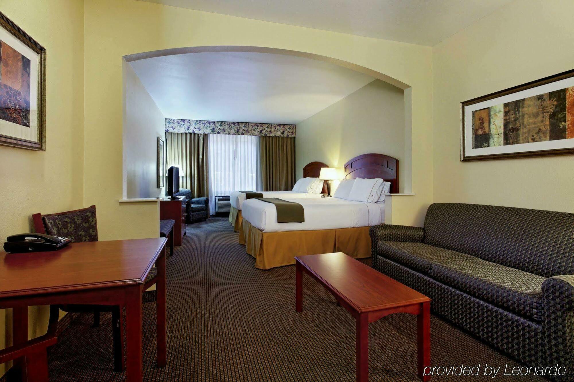 Holiday Inn Express Hotel & Suites Burleson - Fort Worth, An Ihg Hotel Extérieur photo